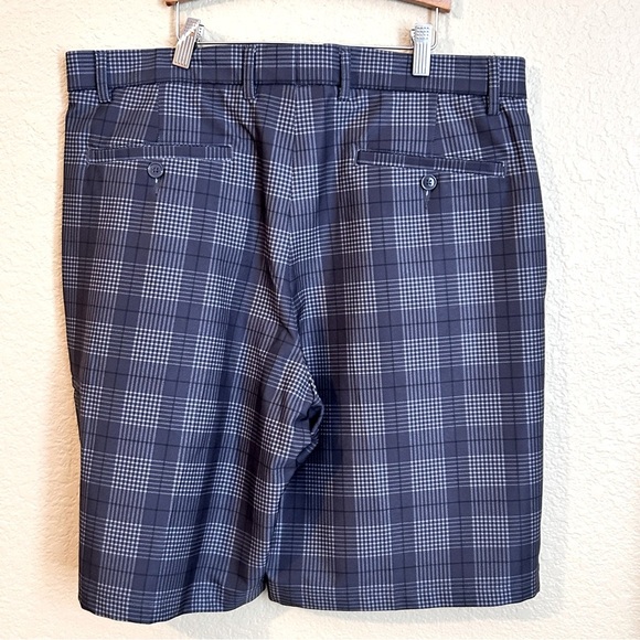Pebble Beach Performance Plaid Shorts - Picture 3 of 5